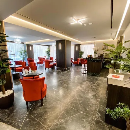 Royalty 4* Athen
